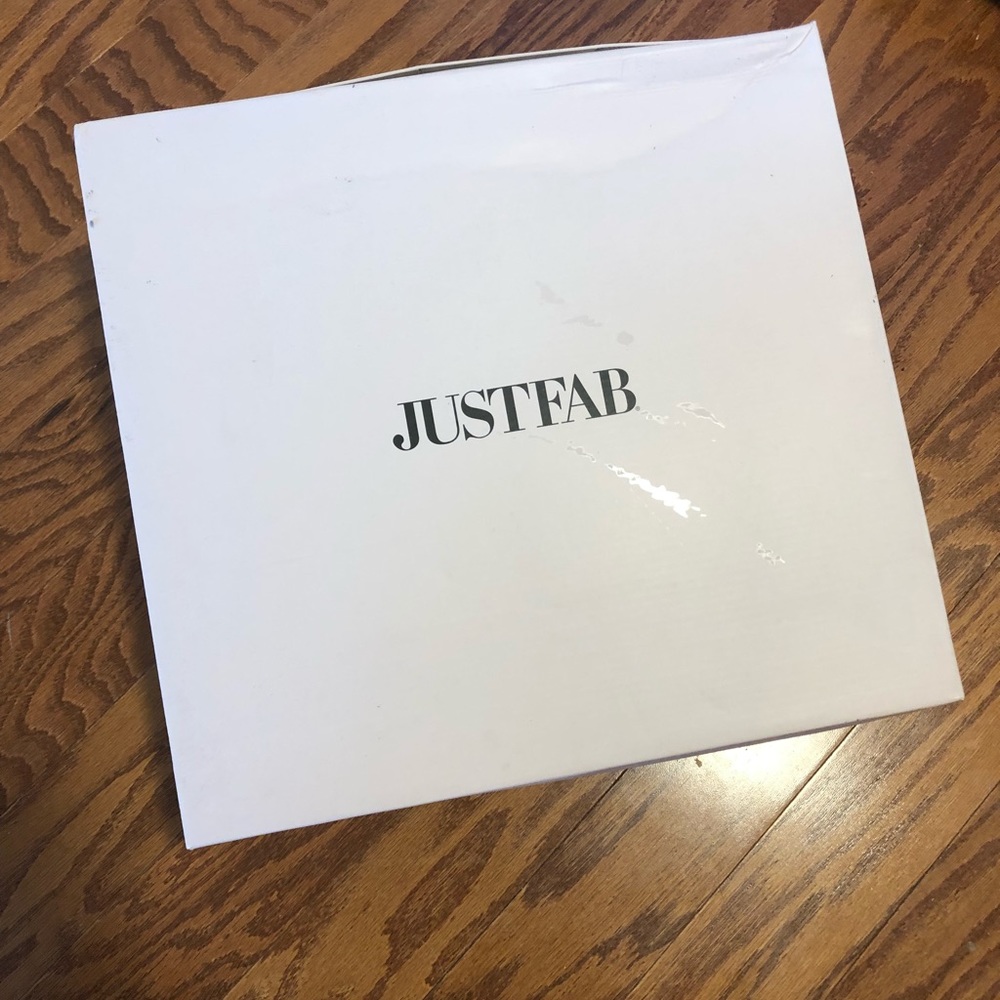 Justfab boots - never worn